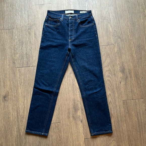 The Yoko High Rise Slim 26L - Picture 7 of 9